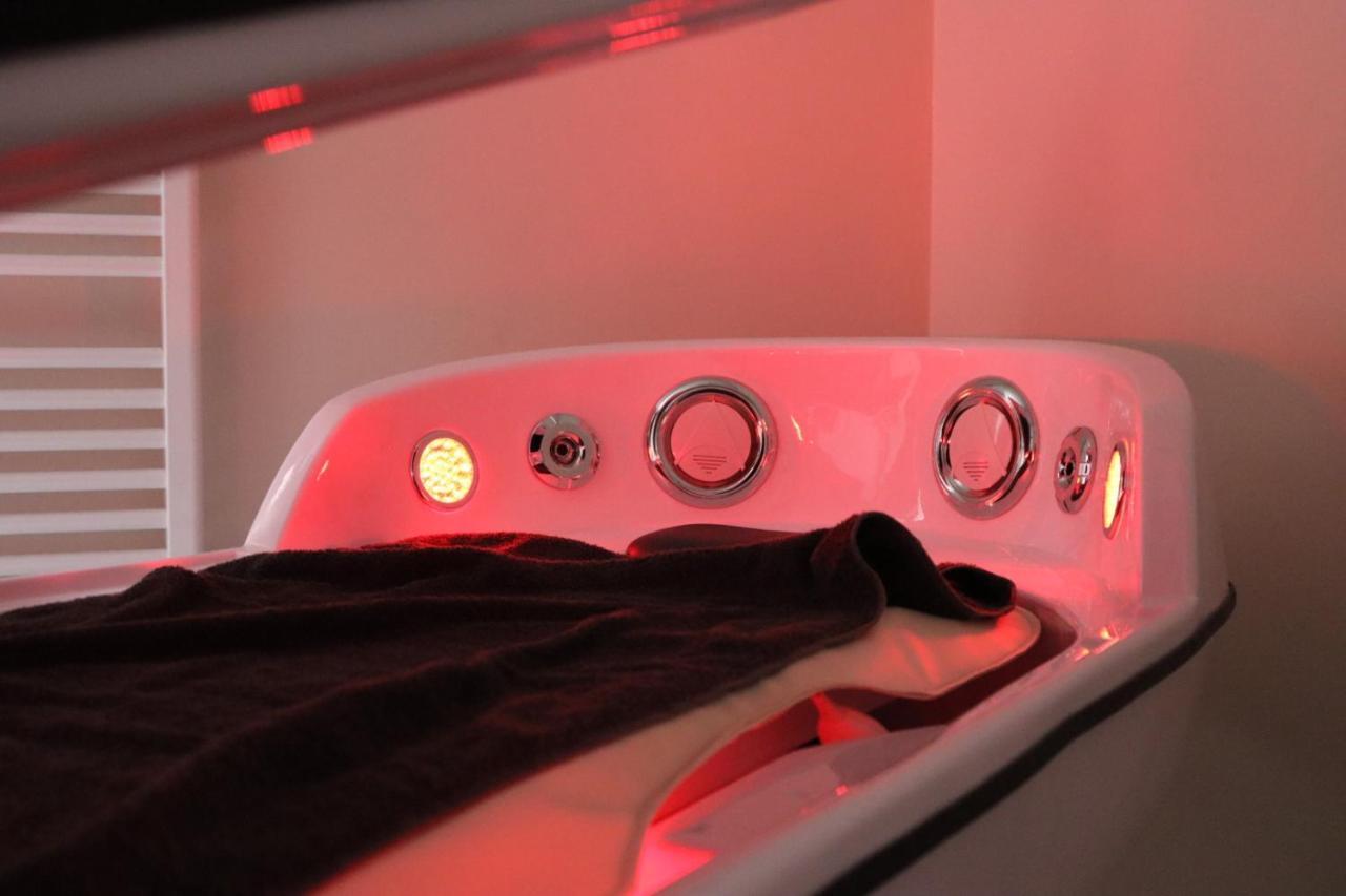 'T Vlyt Vakantiehuis-Wellness Bed & Breakfast Riemst Dış mekan fotoğraf
